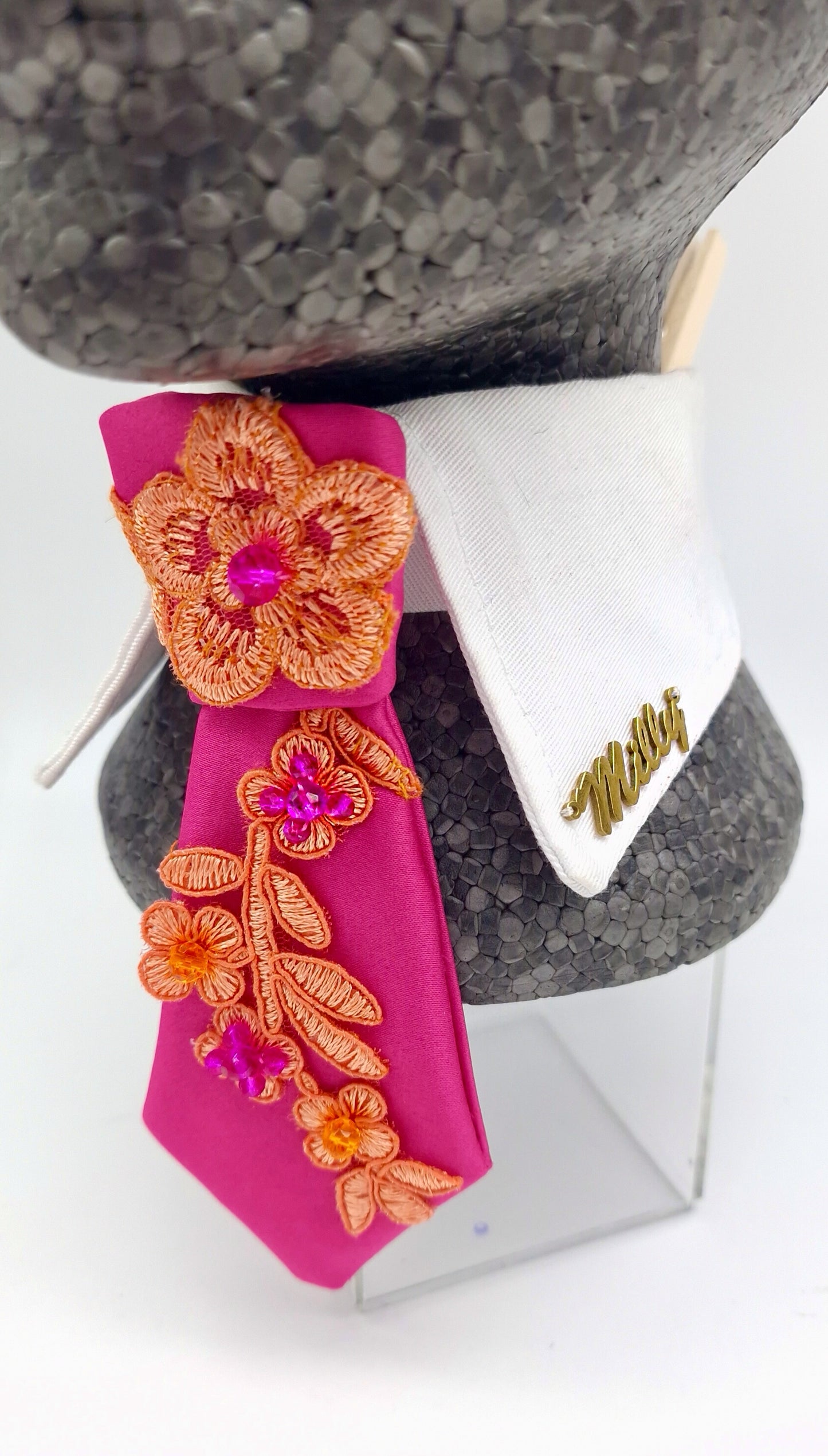 The September collar and tie set - The interchangeable tie system