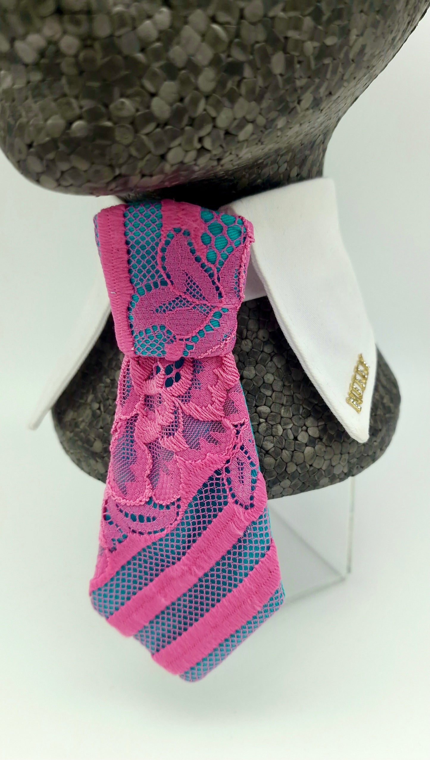 The pink jade collar and tie set - The interchangeable tie system