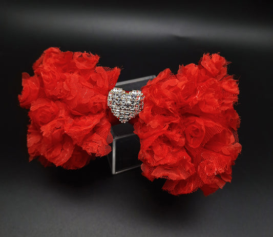 The Valentine bow with gift box