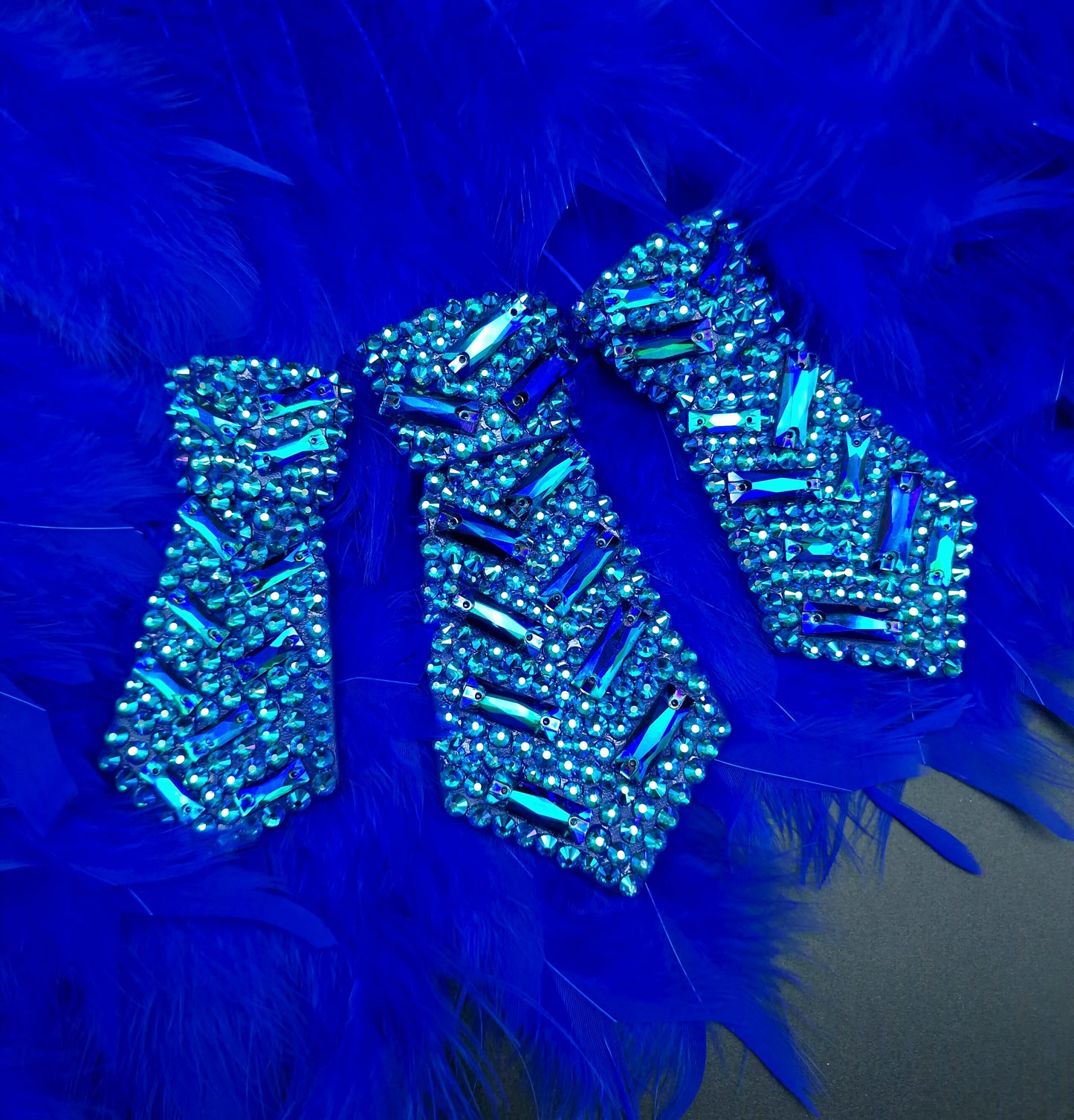 Royal blue fluffies - The interchangeable System