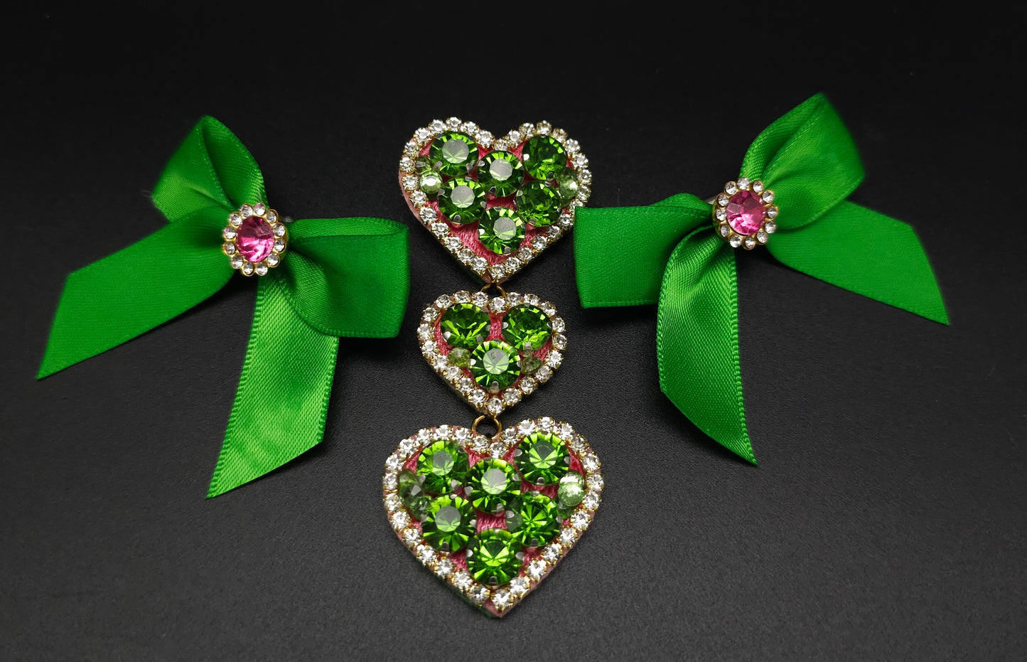 The green heart tie with collar bows - The interchangeable System